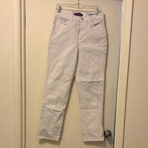 Gloria Vanderbilt “Amanda” White Jeans